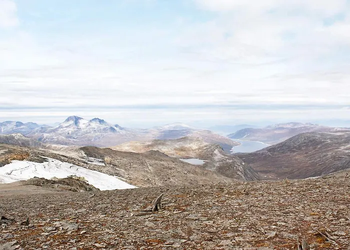 6 Person In Rennebu-by Traum *